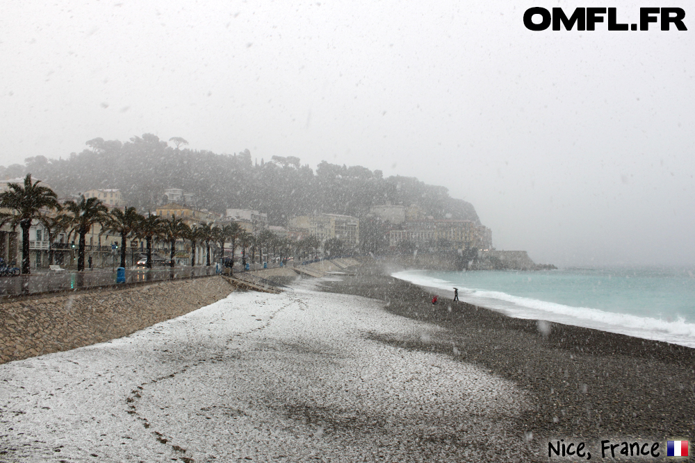 la promenade des anglais sous la neige