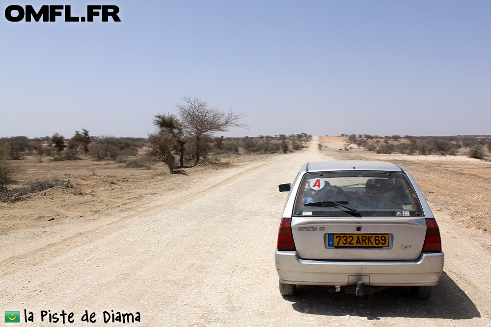 L'AX sur la piste de Diama en Mauritanie'