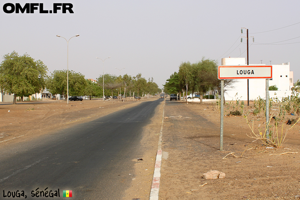 Panneau d'entrée d'agglomération de la commune de Louga