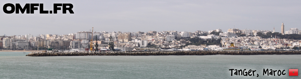 Panorama de Tanger à partir du pont du bateau Biladi