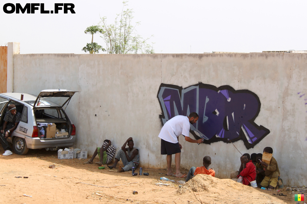 Marco peint à Mbour