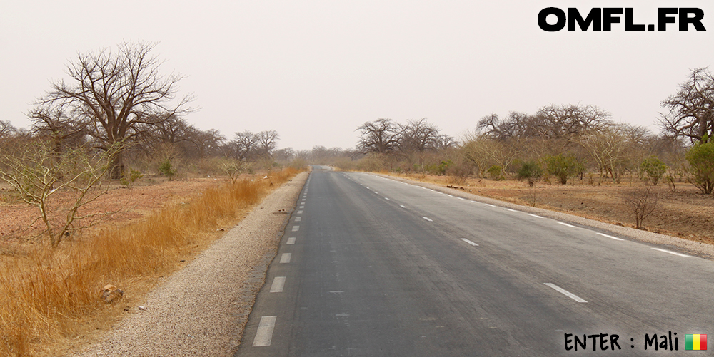 Une route à l'ouest du Mali