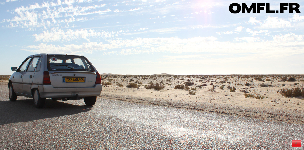 L'AX sur la route au desert