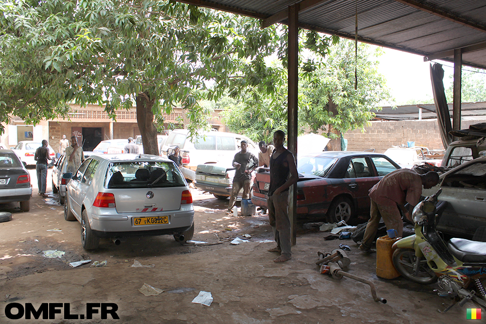 Le garage de Karim à Bamako