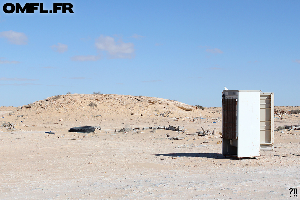 Un frigo en plein milieu du No Man's Land