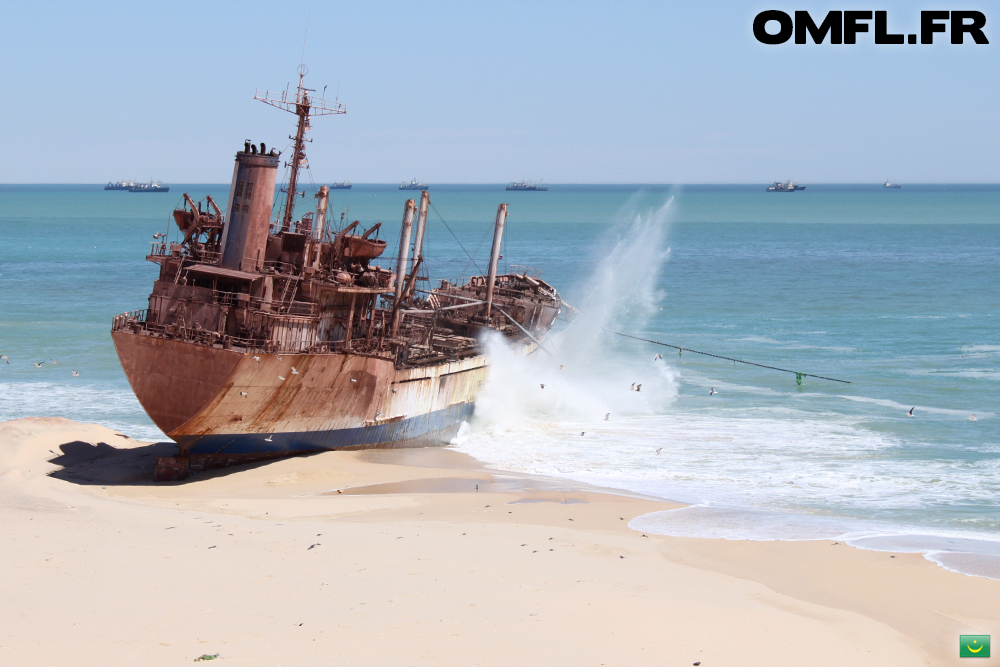 Enorme bateau échoué au Cap Blanc, Mauritanie